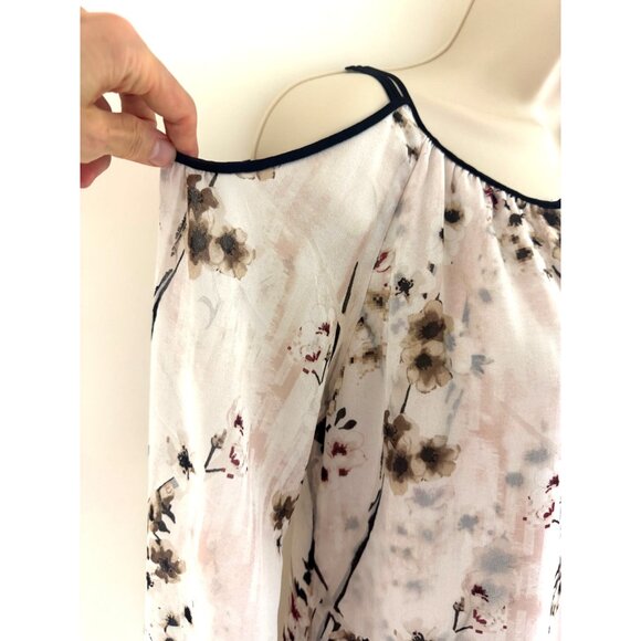 White House Black Market Floral Chiffon Cold Shoulder Hi-Low Blouse Top Size XS - Picture 5 of 10